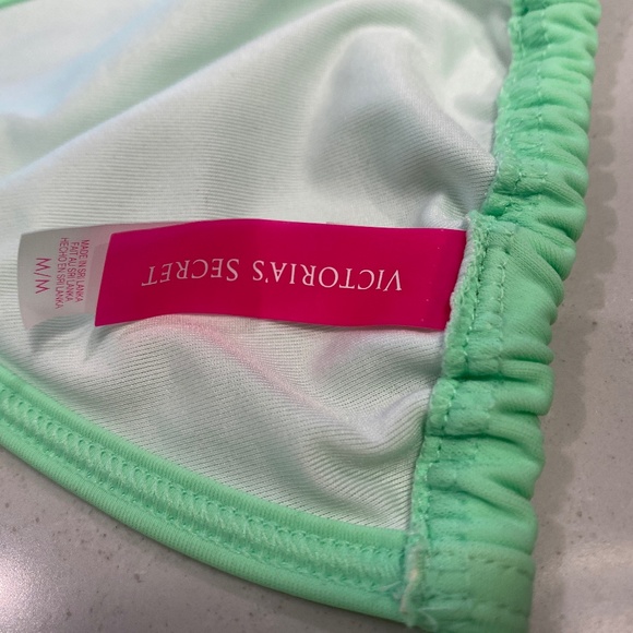 NEW Victoria's Secret Bikini Set, Size Medium - Picture 8 of 10